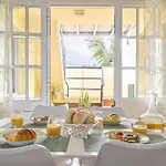 Eyes In The Sky Apartment