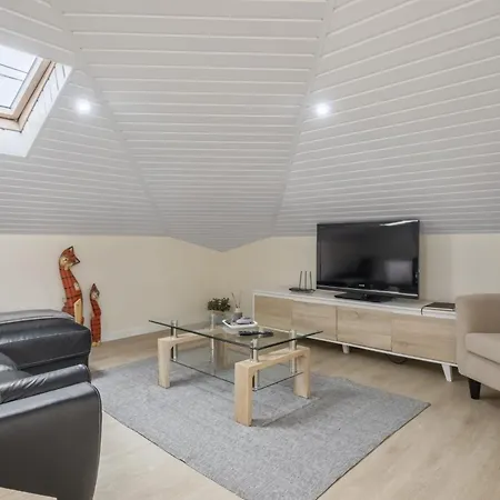 Appartement Eyes In The Sky