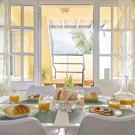 Eyes In The Sky Апартаменты